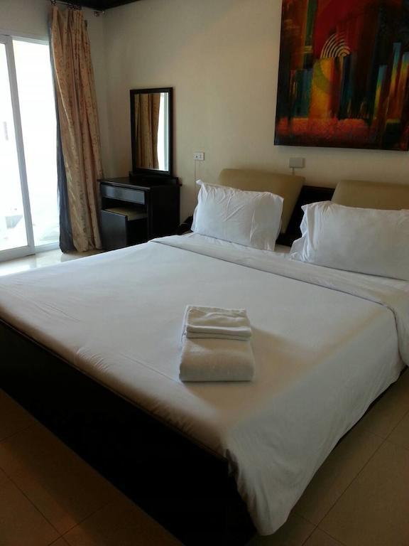 Safe House Hostel Patong חדר תמונה