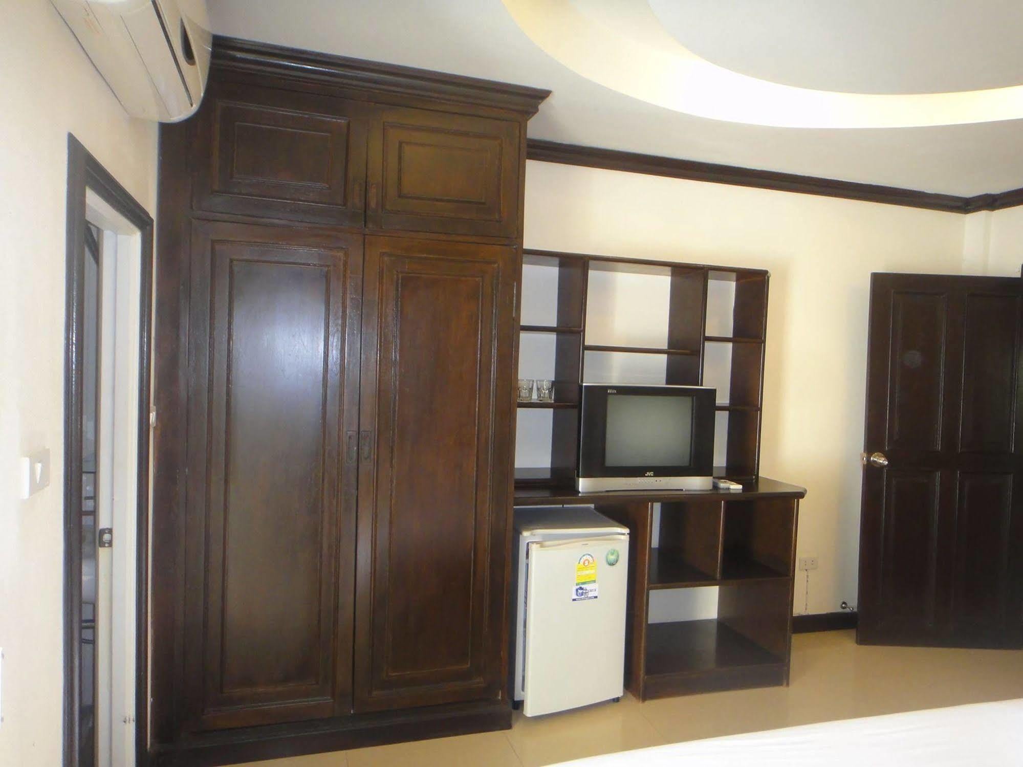 Safe House Hostel Patong מראה חיצוני תמונה